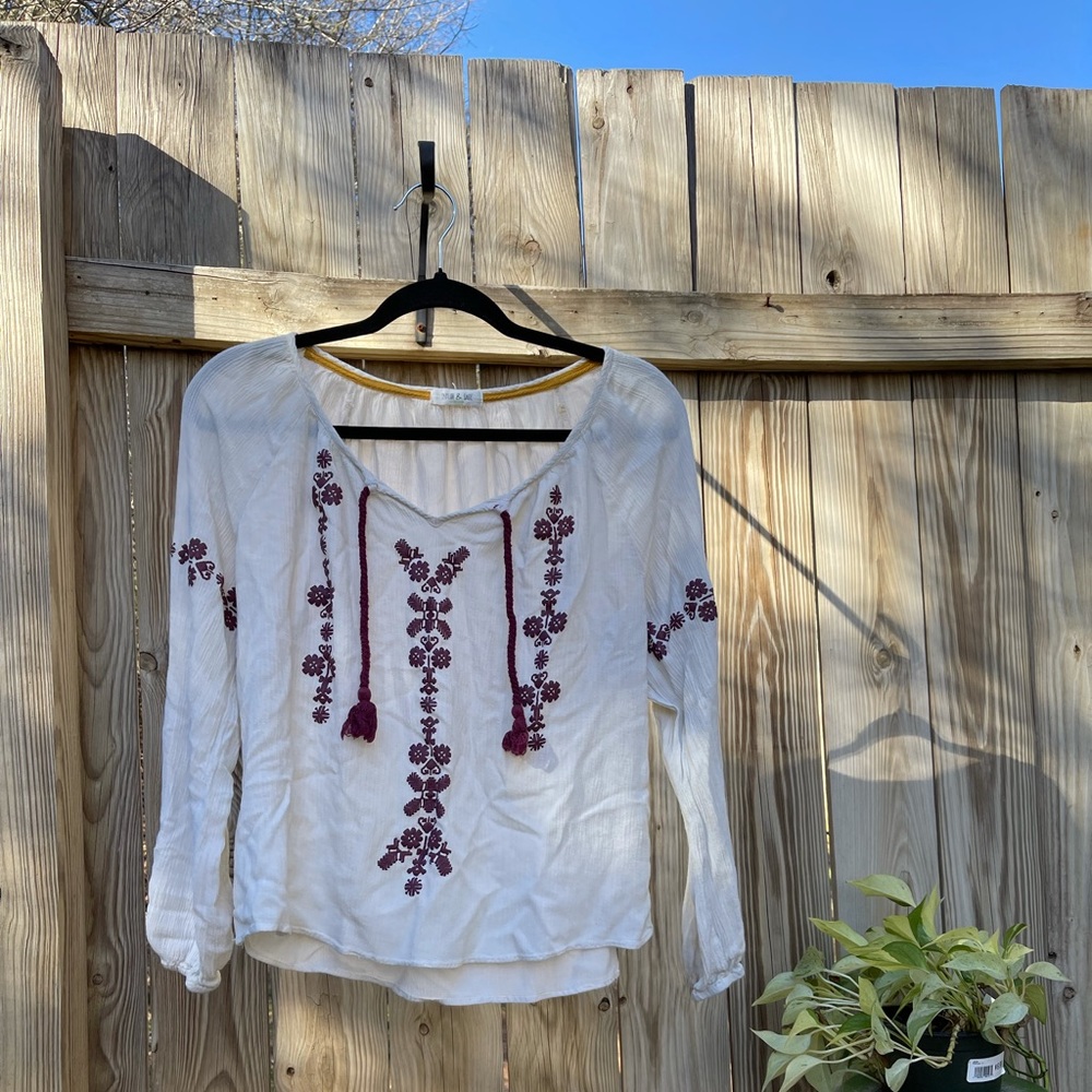 Taylor & Sage top